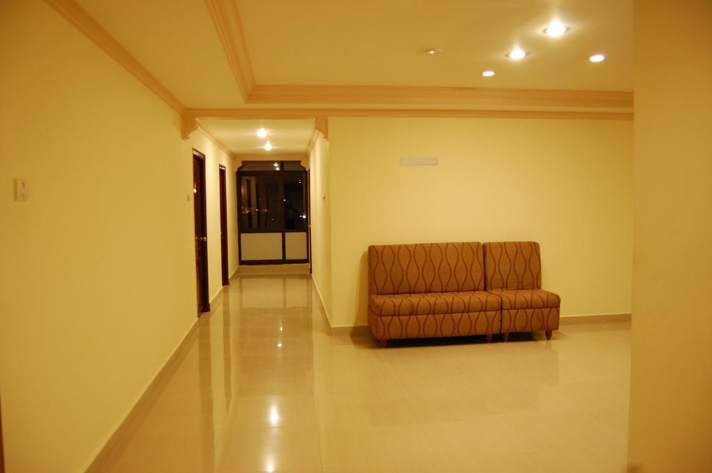 Hotel Orange Blossom Tiruchirappalli Eksteriør billede