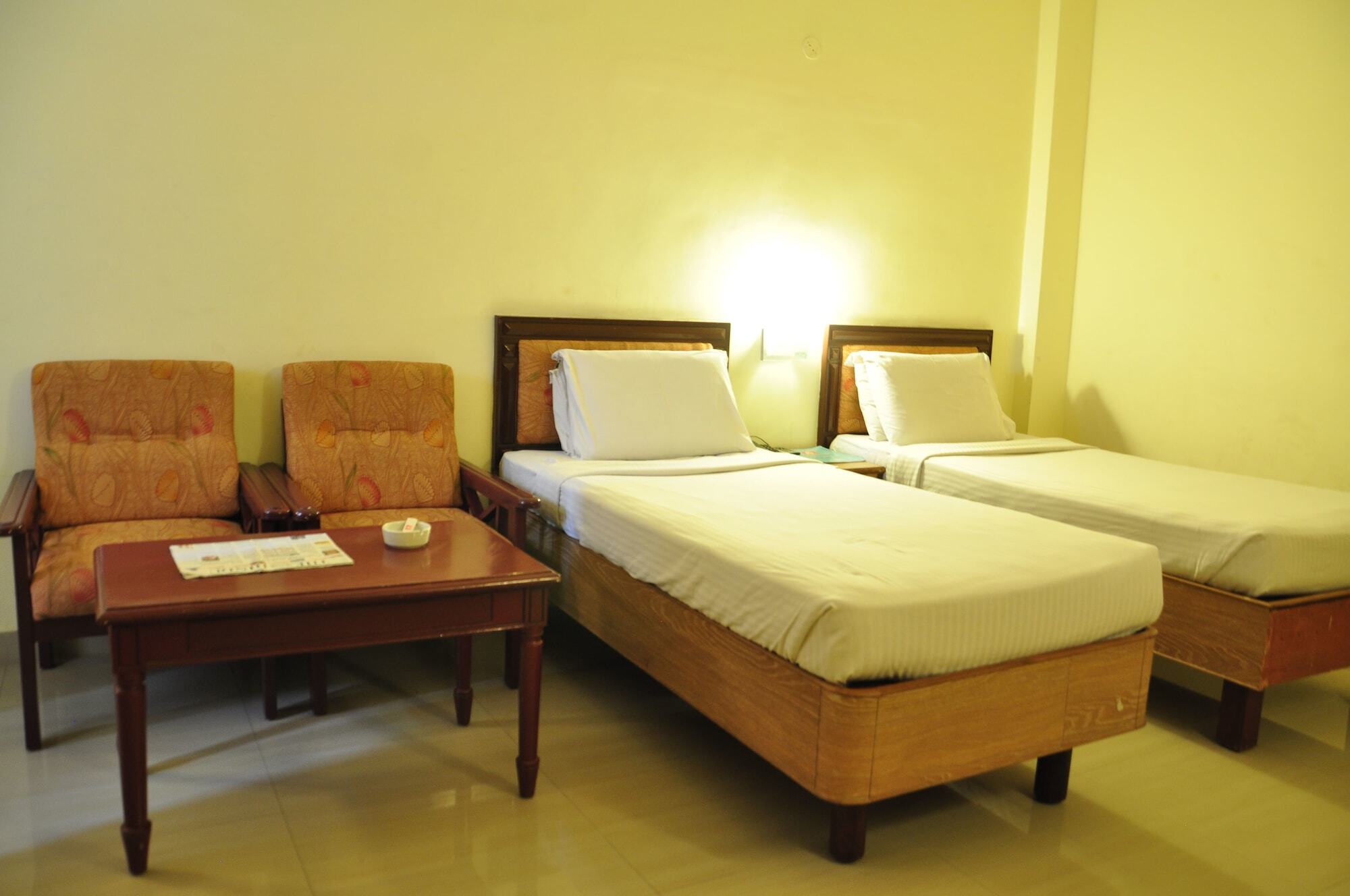 Hotel Orange Blossom Tiruchirappalli Eksteriør billede
